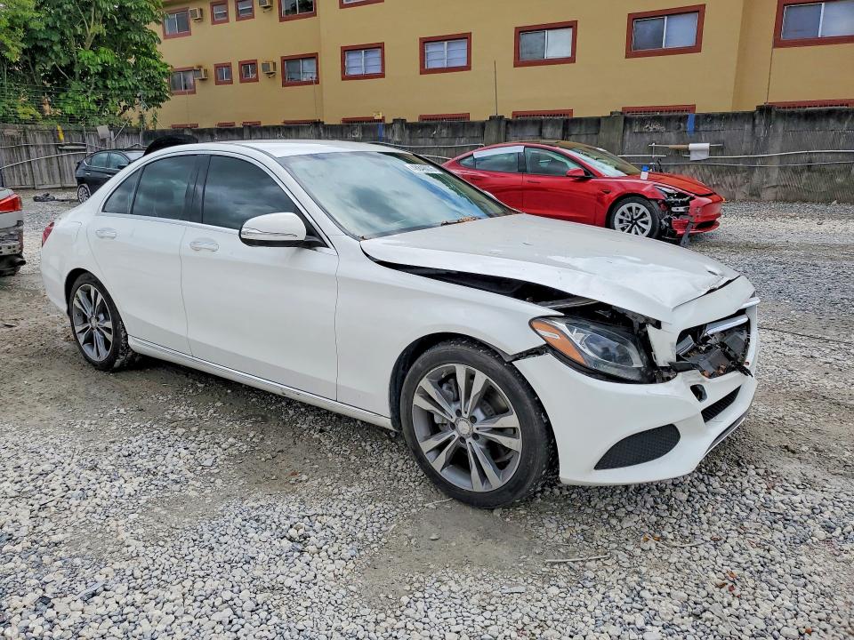 Продаж на аукціоні авто 2015 Mercedes-benz C, vin: 55SWF4KB2FU017941, номер лоту: 48848076