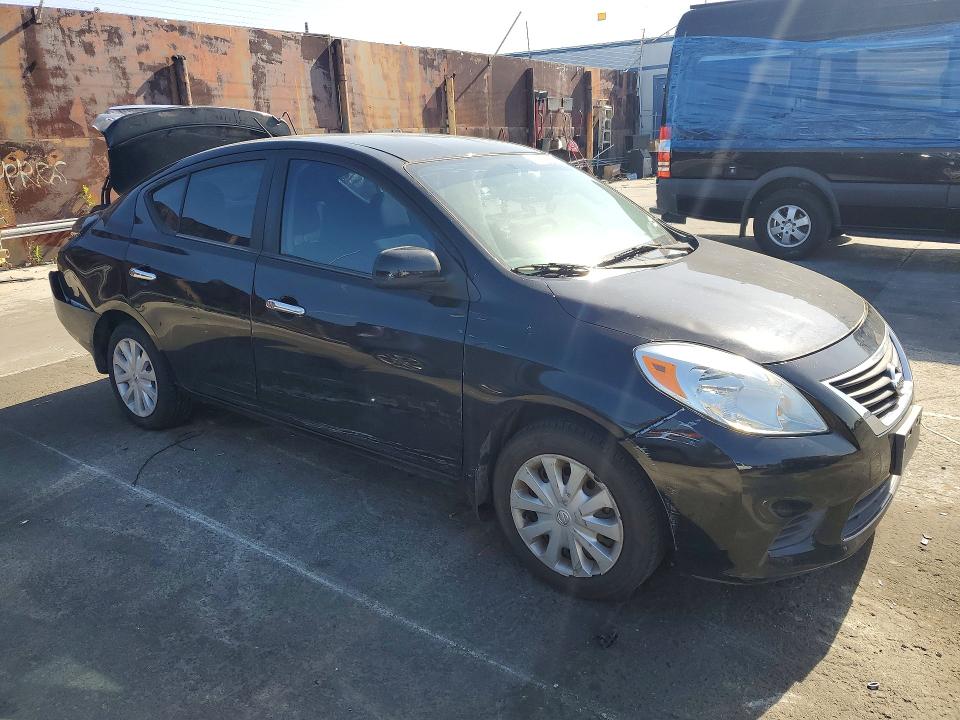 51667526 :رقم المزاد ، 3N1CN7AP8CL878031 vin ، 2012 Nissan Versa مزاد بيع