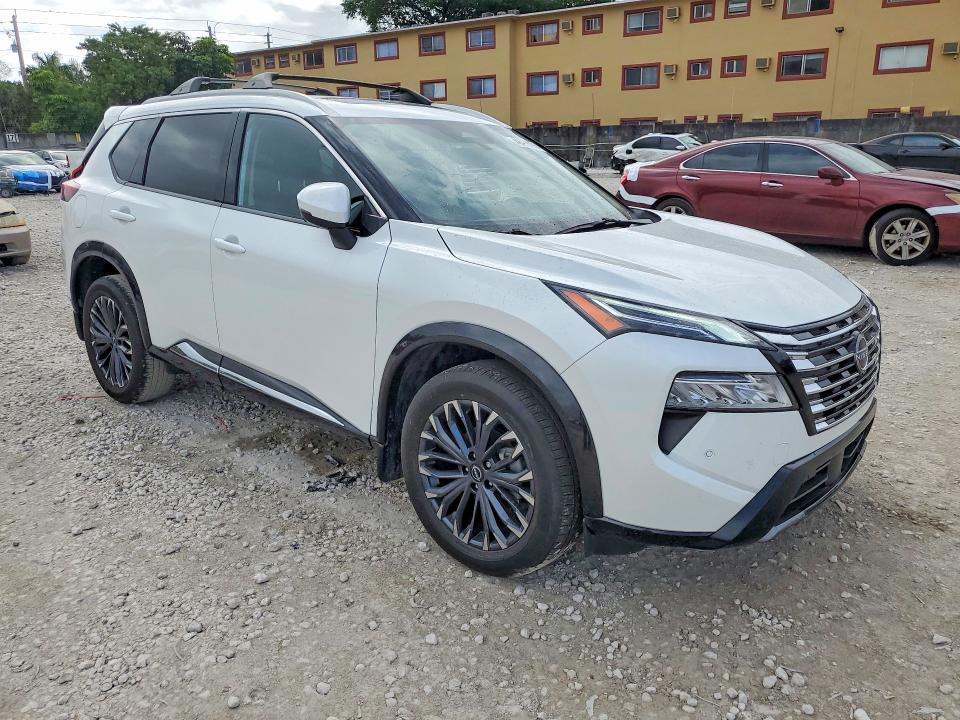 48479896 :رقم المزاد ، JN8BT3DCXSW102402 vin ، 2025 Nissan Rogue مزاد بيع