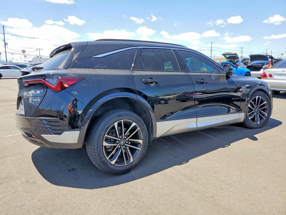 50982466 :رقم المزاد ، 4W5KHNRL3RZ510706 vin ، 2024 Acura Zdx مزاد بيع