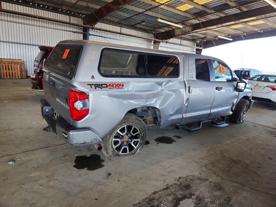 51704646 :رقم المزاد ، 5TFUY5F14HX598619 vin ، 2017 Toyota Tundra مزاد بيع