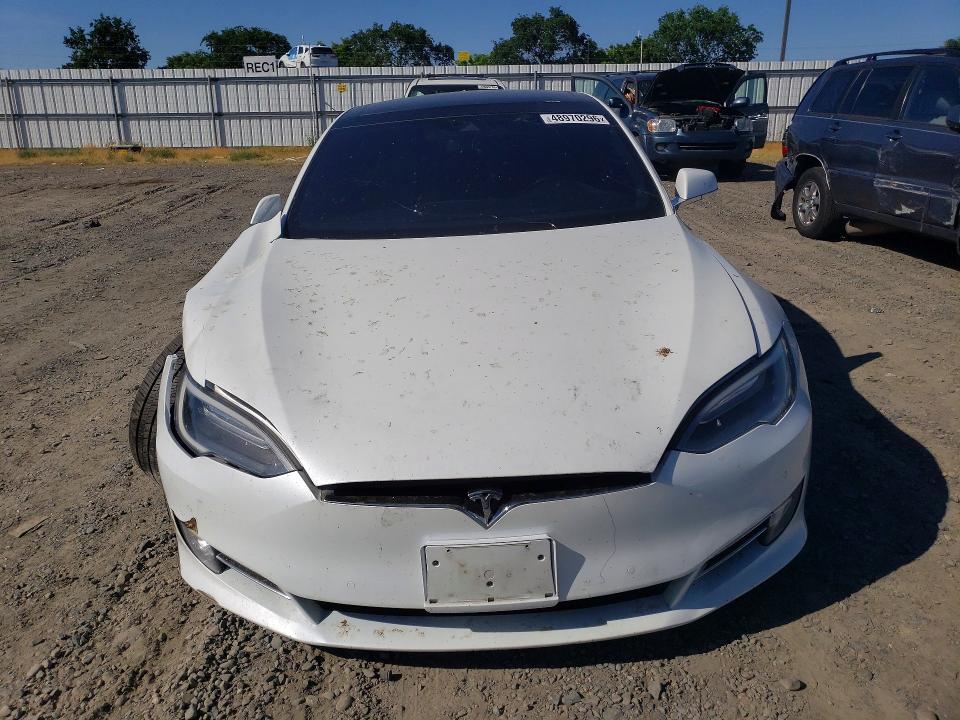 48970296 :رقم المزاد ، 5YJSA1E28GF151590 vin ، 2016 Tesla Model S مزاد بيع
