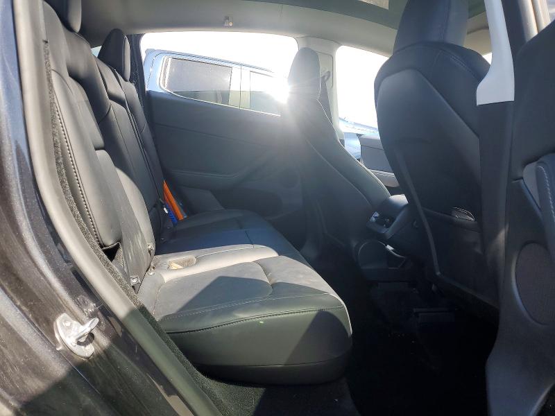 2025 Tesla Model Y მანქანა იყიდება აუქციონზე, vin: 7SAYGDED8SF250532, აუქციონის ნომერი: 50195506