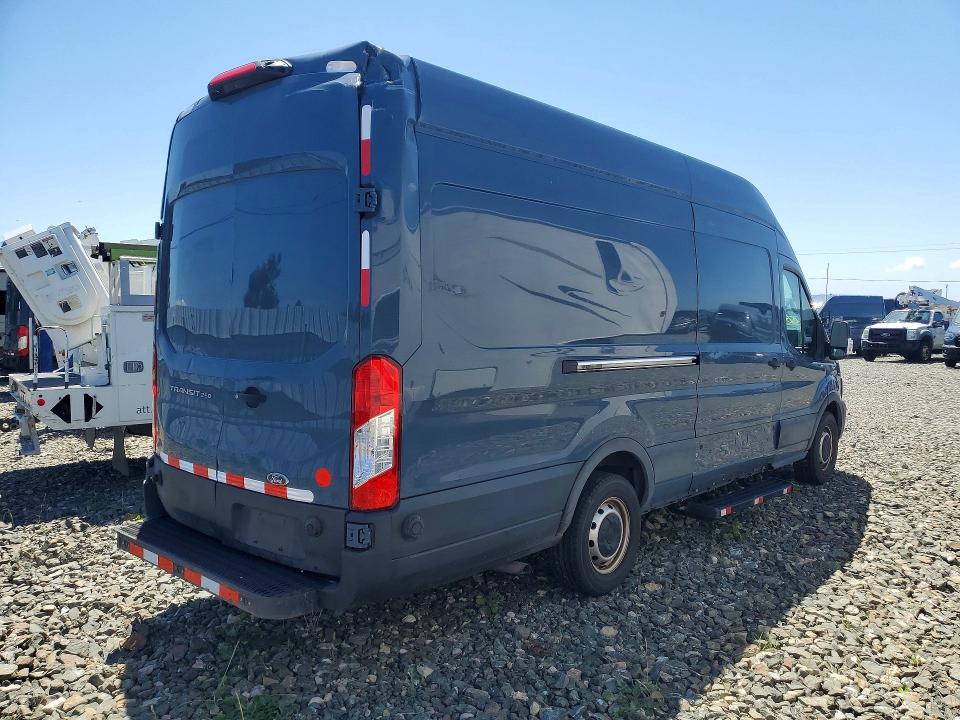 48238356 :رقم المزاد ، 1FTBR3X83LKB13672 vin ، 2020 Ford Transit مزاد بيع