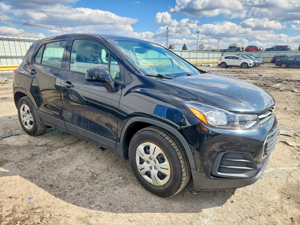 48832256 :رقم المزاد ، 3GNCJKSB1HL281218 vin ، 2017 Chevrolet Trax مزاد بيع