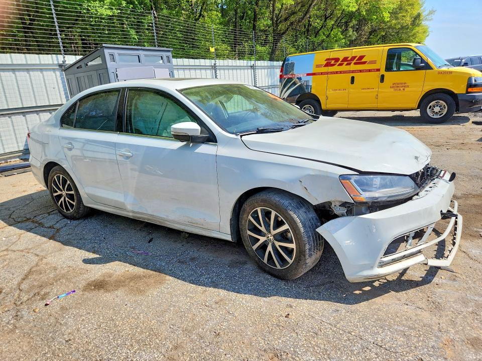 48919106 :رقم المزاد ، 3VWDB7AJ7HM250689 vin ، 2017 Volkswagen Jetta مزاد بيع
