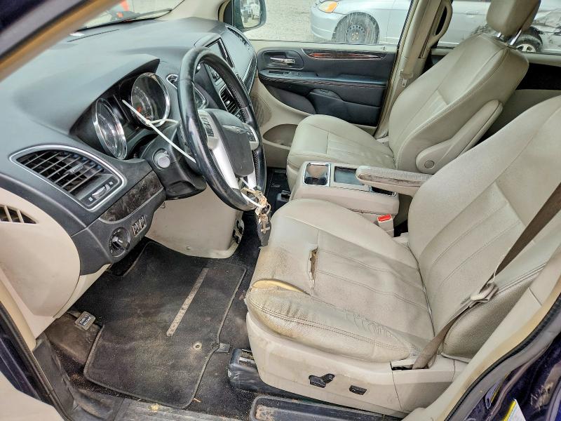 2015 Chrysler Town & Country მანქანა იყიდება აუქციონზე, vin: 2C4RC1BG7FR717752, აუქციონის ნომერი: 48354816