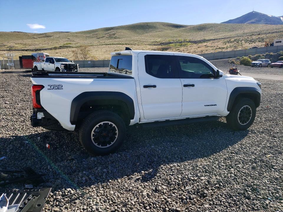 Продажа на аукционе авто 2025 Toyota Tacoma, vin: 3TMLB5JN1SM199039, номер лота: 49014056