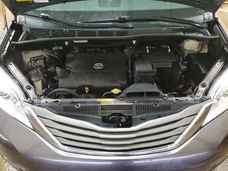 49628156 :رقم المزاد ، 5TDDK3DC5ES086962 vin ، 2014 Toyota Sienna مزاد بيع