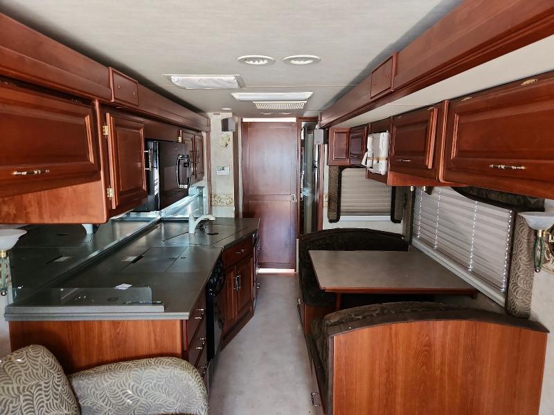 41883816 :رقم المزاد ، 4UZAAHAK73CL69288 vin ، 2003 Freightliner Chassis مزاد بيع