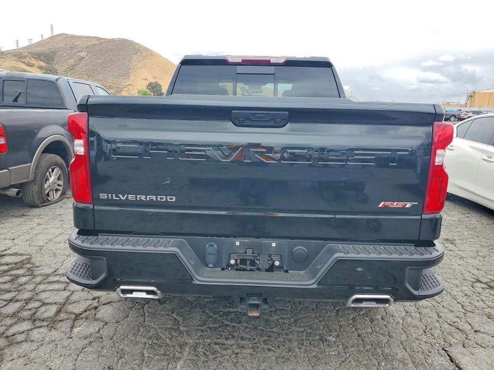 2025 Chevrolet Silverado მანქანა იყიდება აუქციონზე, vin: 1GCUKEE8XSZ144984, აუქციონის ნომერი: 49569496
