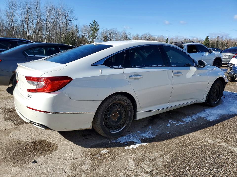 Продажа на аукционе авто 2018 Honda Accord, vin: 1HGCV2F92JA801090, номер лота: 47331686