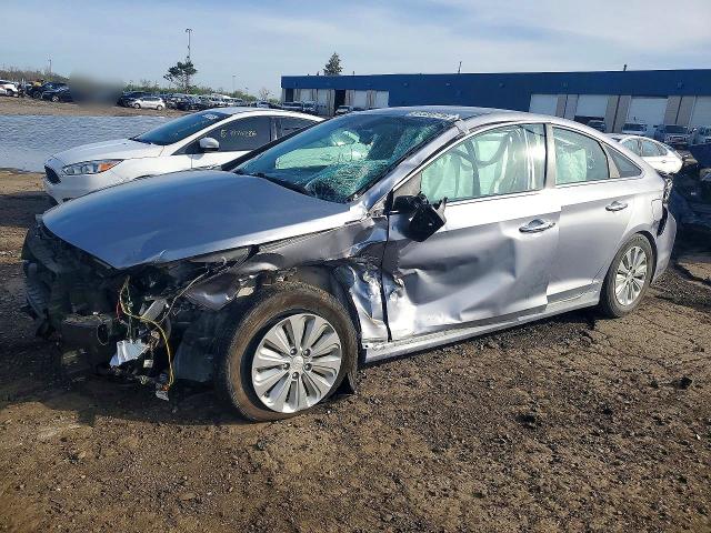Aukcja sprzedaży 2016 Hyundai Sonata Hybrid, vin: KMHE24L19GA038533, numer aukcji: 51320776