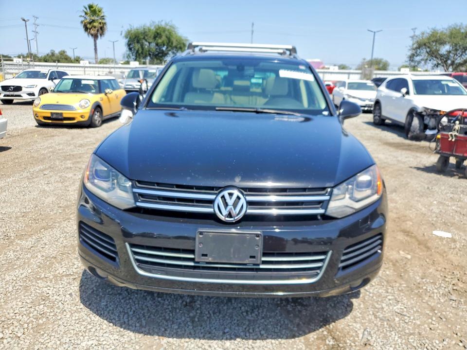 2013 Volkswagen Touareg მანქანა იყიდება აუქციონზე, vin: WVGEP9BP6DD000496, აუქციონის ნომერი: 50027746