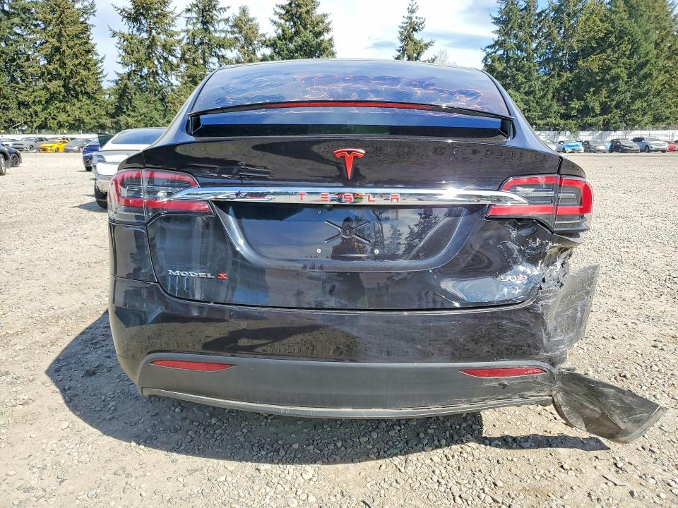 48675006 :رقم المزاد ، 5YJXCBE25GF029453 vin ، 2016 Tesla Model X مزاد بيع