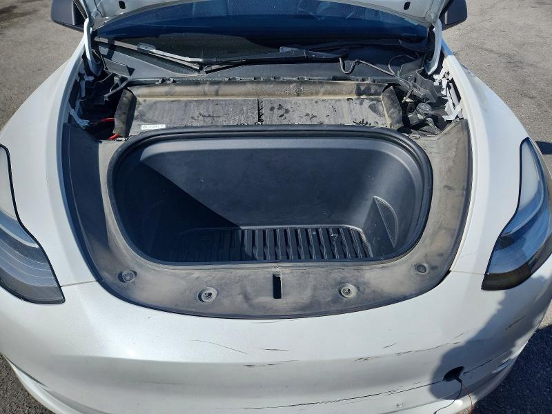 50191656 :رقم المزاد ، 7SAYGDEE2NF323309 vin ، 2022 Tesla Model Y مزاد بيع