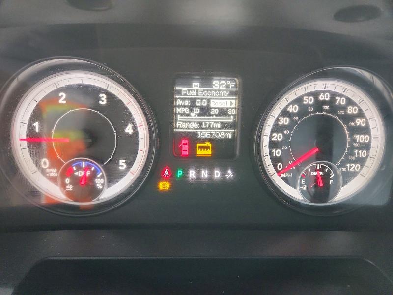 61264426 :رقم المزاد ، 3C7WRNDL0FG569472 vin ، 2015 Ram 5500 مزاد بيع