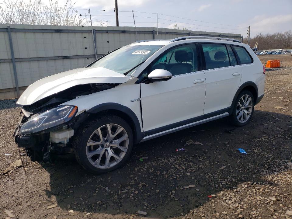 48779686 :رقم المزاد ، 3VWM17AU4KM506002 vin ، 2019 Volkswagen Golf Alltrack مزاد بيع