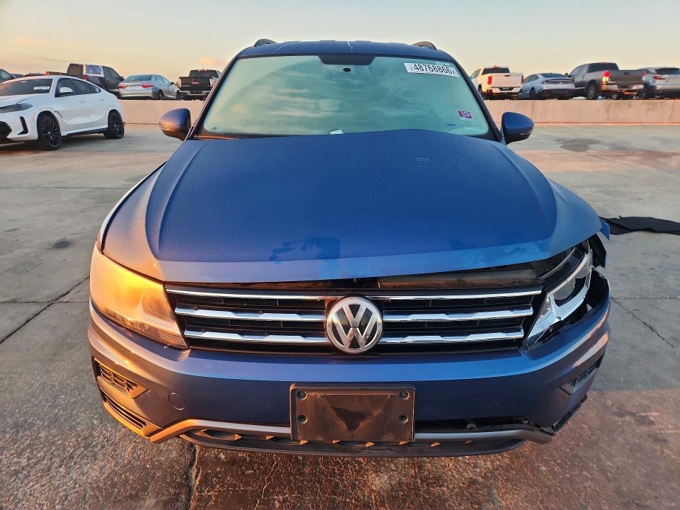 2020 Volkswagen Tiguan მანქანა იყიდება აუქციონზე, vin: 3VV1B7AXXLM072426, აუქციონის ნომერი: 48768866