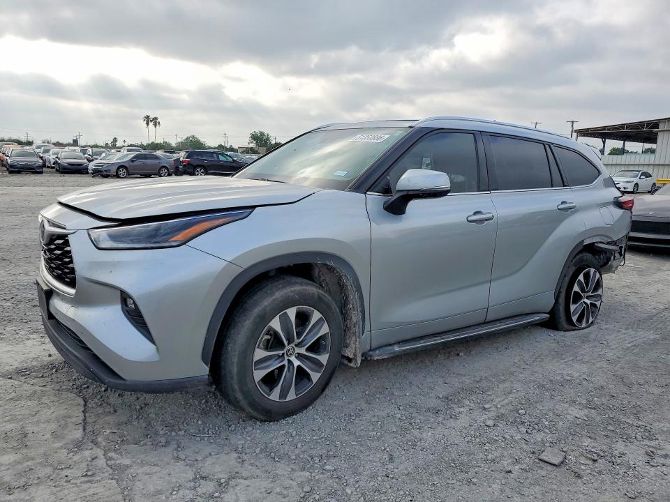 Продажа на аукционе авто 2021 Toyota Highlander, vin: 5TDGZRBH4MS103999, номер лота: 51350886