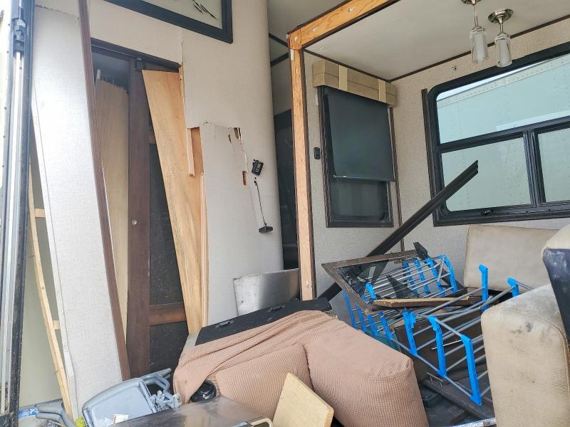 46302896 :رقم المزاد ، 1UJCJ0BV9K1LL0350 vin ، 2019 Jayco North Poin مزاد بيع