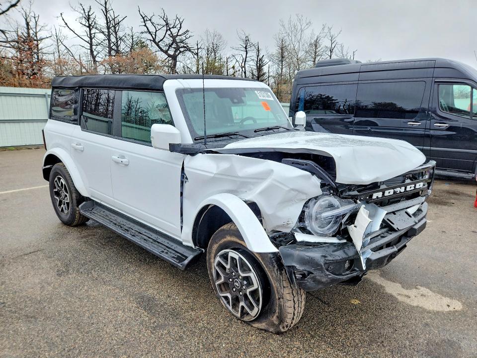 Продаж на аукціоні авто 2025 Ford Bronco, vin: 1FMDE8BH4SLB18604, номер лоту: 51531306