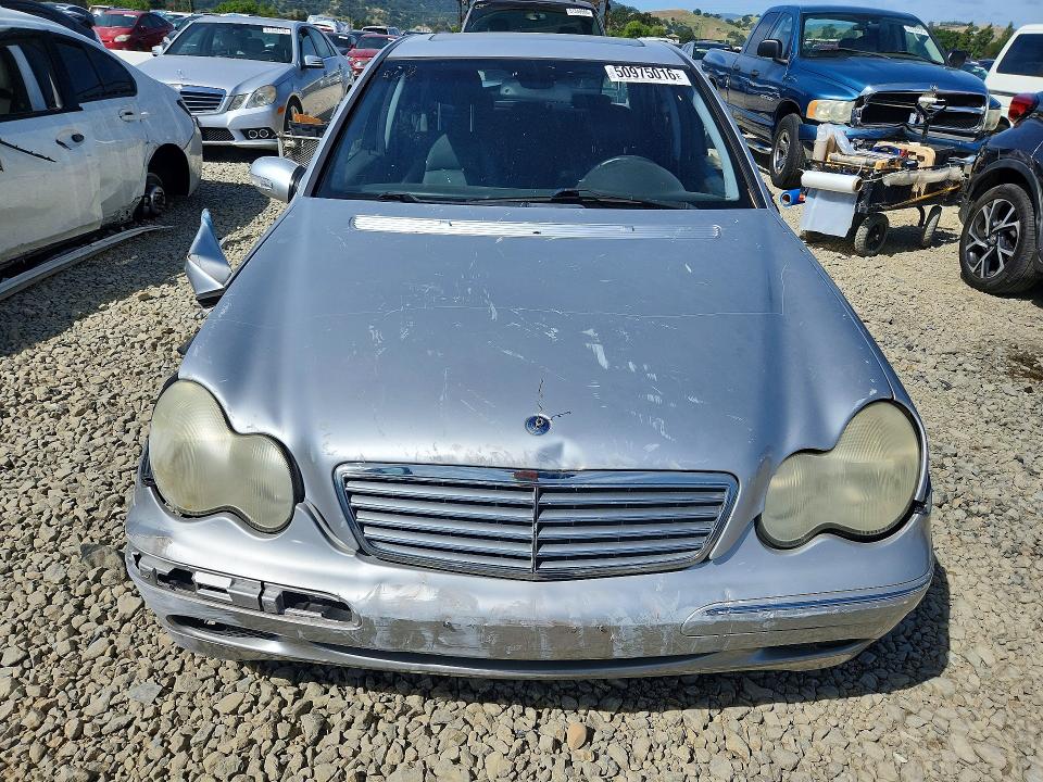 2001 Mercedes-benz C მანქანა იყიდება აუქციონზე, vin: WDBRF64JX1F094414, აუქციონის ნომერი: 50975016