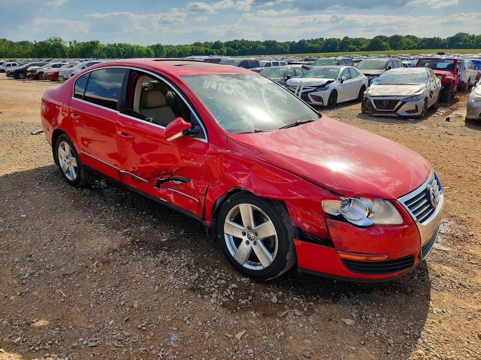51078736 :رقم المزاد ، WVWAK73C88E130247 vin ، 2008 Volkswagen Passat 4d 2.0t Komfort مزاد بيع