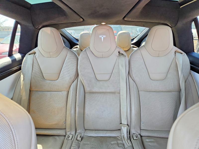 48985556 :رقم المزاد ، 5YJXCAE29GF019745 vin ، 2016 Tesla Model X مزاد بيع