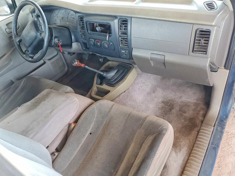 50303546 :رقم المزاد ، 1D7GL32K74S588582 vin ، 2004 Dodge Dakota مزاد بيع