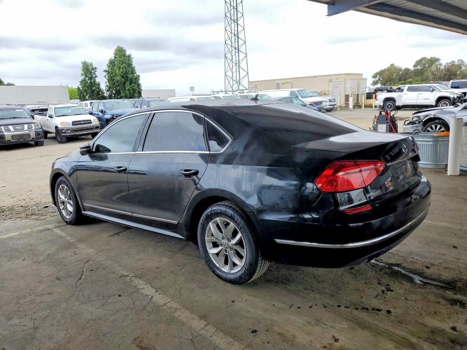 51375196 :رقم المزاد ، 1VWAT7A36GC055510 vin ، 2016 Volkswagen Passat مزاد بيع