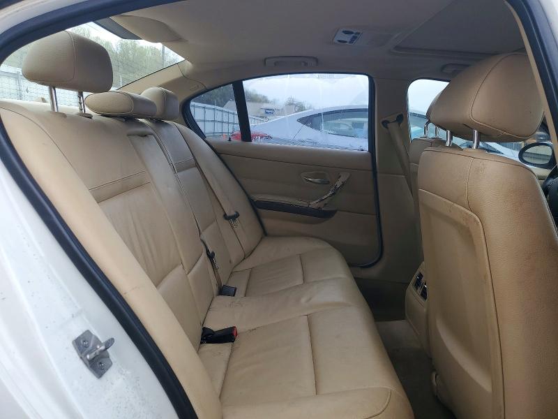 49853986 :رقم المزاد ، WBAPH7G52BNN04585 vin ، 2011 Bmw 328 مزاد بيع