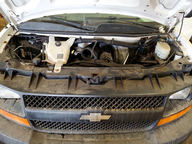 49718136 :رقم المزاد ، 1GCWGFCA9E1100337 vin ، 2014 Chev Express G2500 مزاد بيع