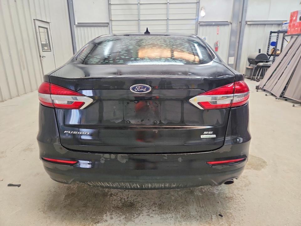 2020 Ford Fusion მანქანა იყიდება აუქციონზე, vin: 3FA6P0HDXLR187643, აუქციონის ნომერი: 49082256