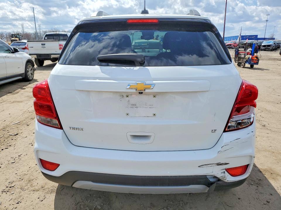 49718106 :رقم المزاد ، KL7CJLSB1JB580677 vin ، 2018 Chevrolet Trax مزاد بيع