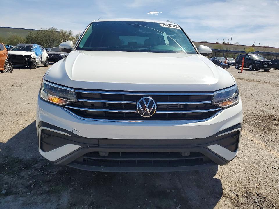 49331156 :رقم المزاد ، 3VV3B7AX2NM150550 vin ، 2022 Volkswagen Tiguan مزاد بيع