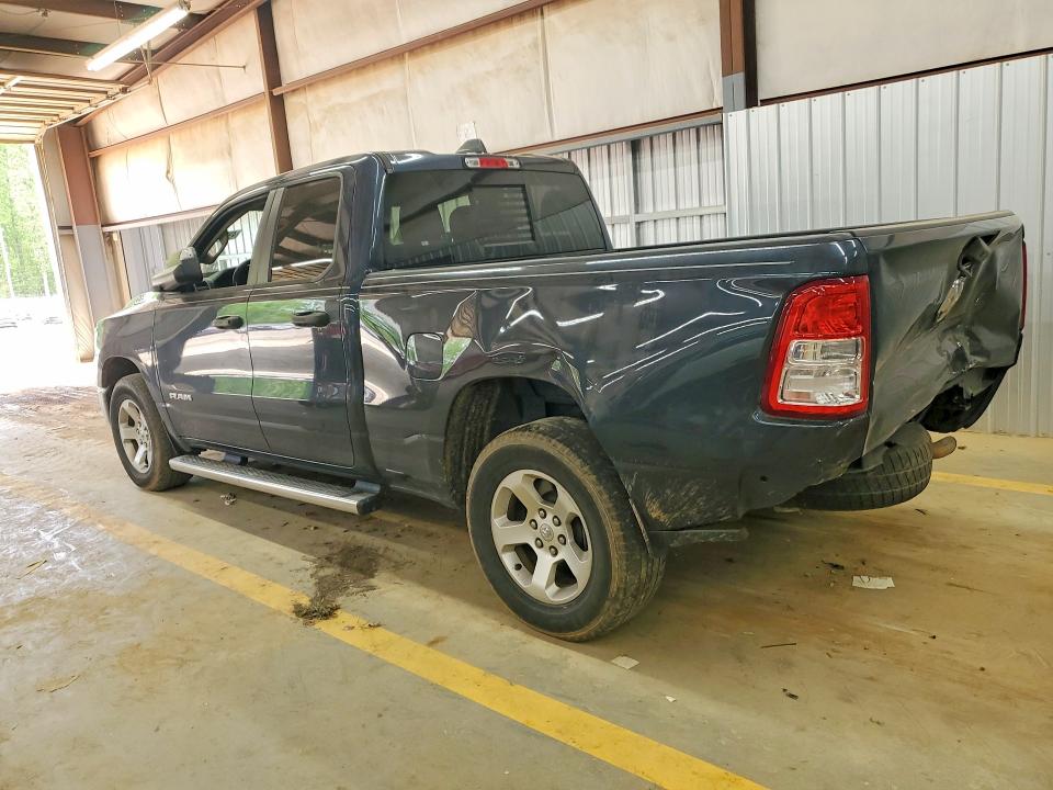 49615736 :رقم المزاد ، 1C6RRECT4KN596808 vin ، 2019 Ram 1500 مزاد بيع