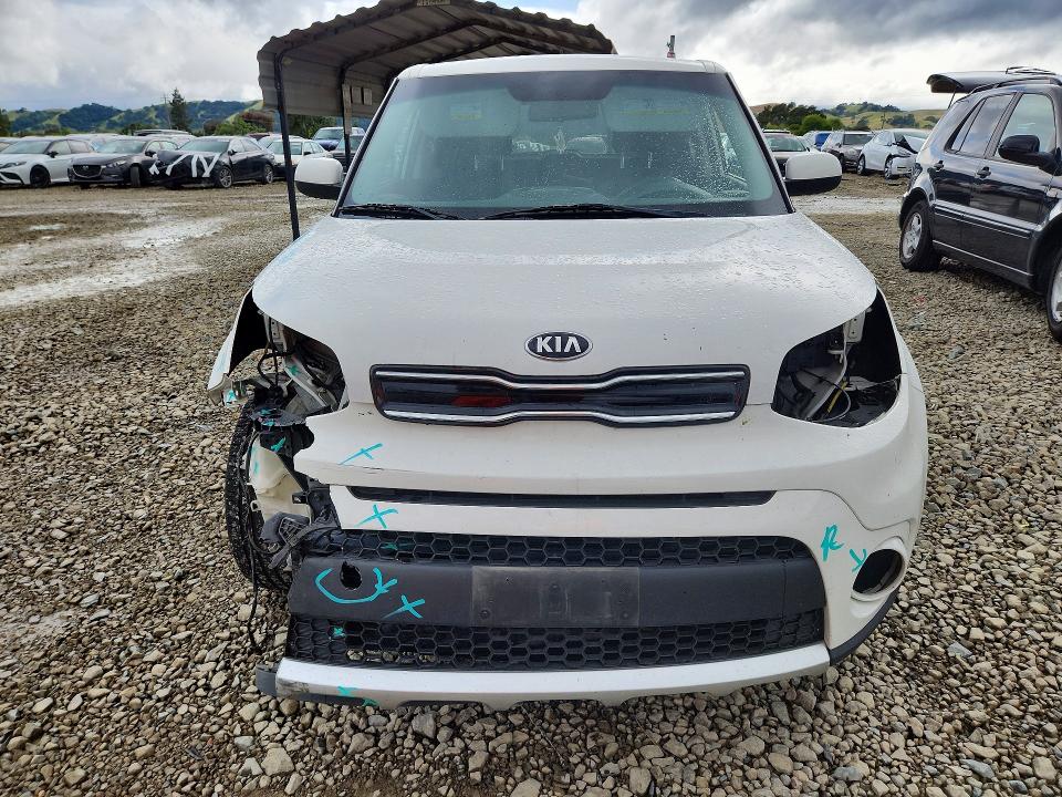 2018 Kia Soul მანქანა იყიდება აუქციონზე, vin: KNDJP3A50J7545233, აუქციონის ნომერი: 51000316