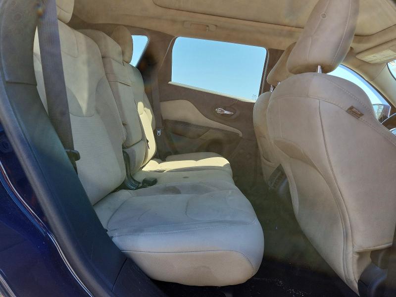 2015 Jeep Cherokee მანქანა იყიდება აუქციონზე, vin: 1C4PJMCS2FW692543, აუქციონის ნომერი: 49591576