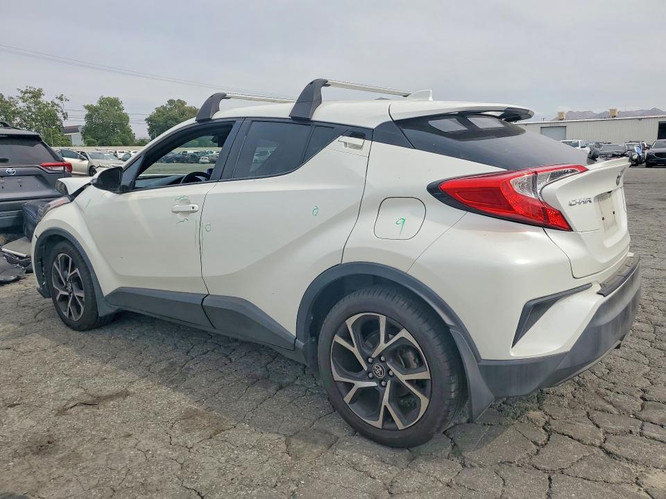 2020 Toyota C-hr მანქანა იყიდება აუქციონზე, vin: JTNKHMBX2L1068071, აუქციონის ნომერი: 49009656