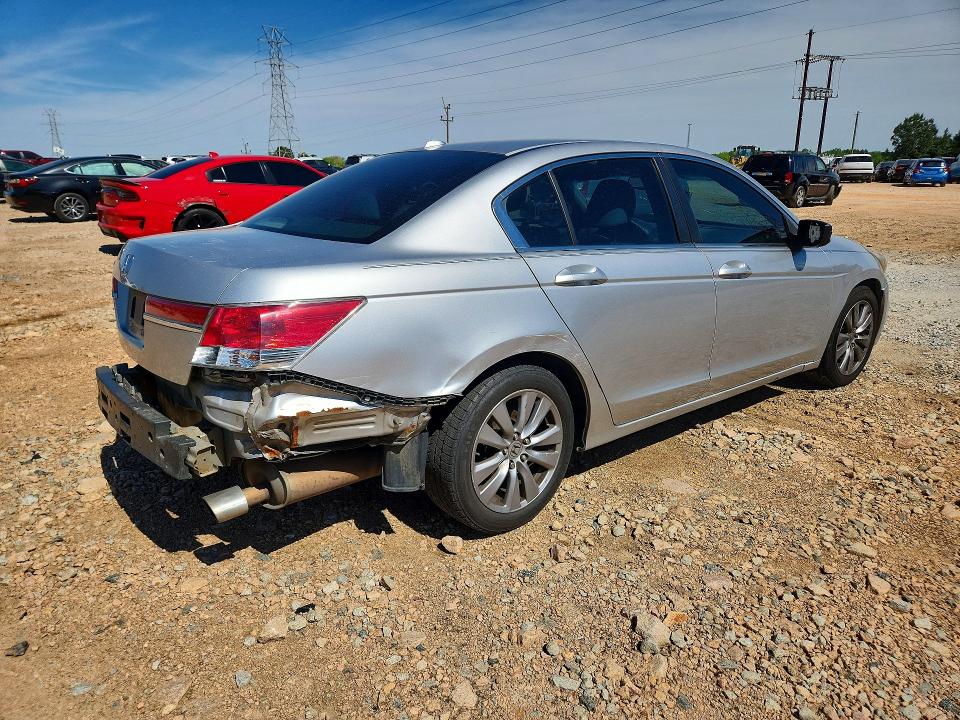 2011 Honda Accord მანქანა იყიდება აუქციონზე, vin: 1HGCP2F85BA097289, აუქციონის ნომერი: 48895636