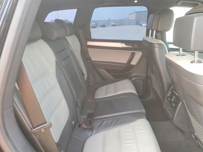 Aukcja sprzedaży 2017 Volkswagen Touareg, vin: WVGRF7BP9HD001978, numer aukcji: 51816396