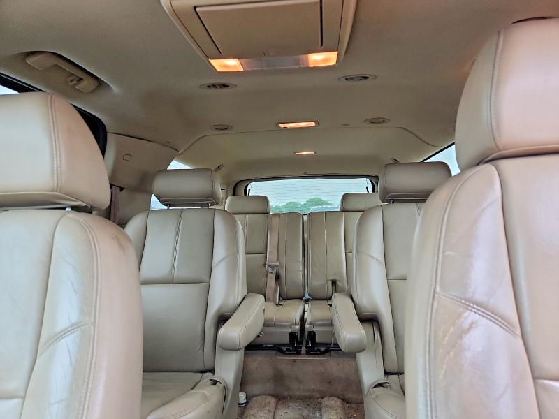 Продажа на аукционе авто 2008 Chevrolet Suburban, vin: 1GNFC16098R123731, номер лота: 50681906