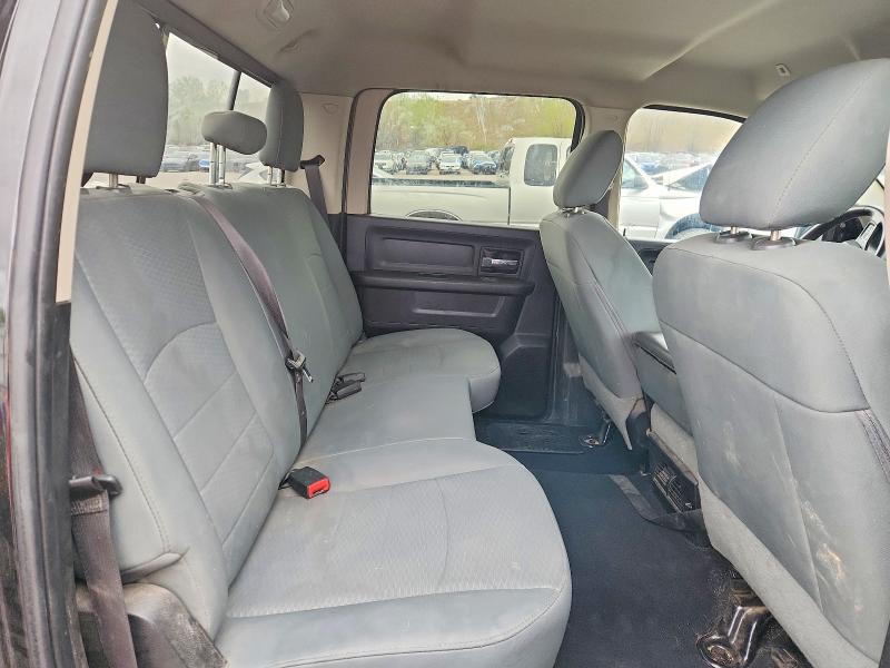 50473986 :رقم المزاد ، 3C6UR5DL4JG424908 vin ، 2018 Ram 2500 مزاد بيع