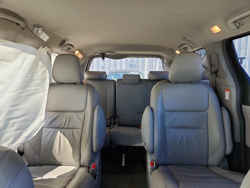 Продажа на аукционе авто 2017 Toyota Sienna, vin: 5TDDZ3DC0HS149952, номер лота: 48768366