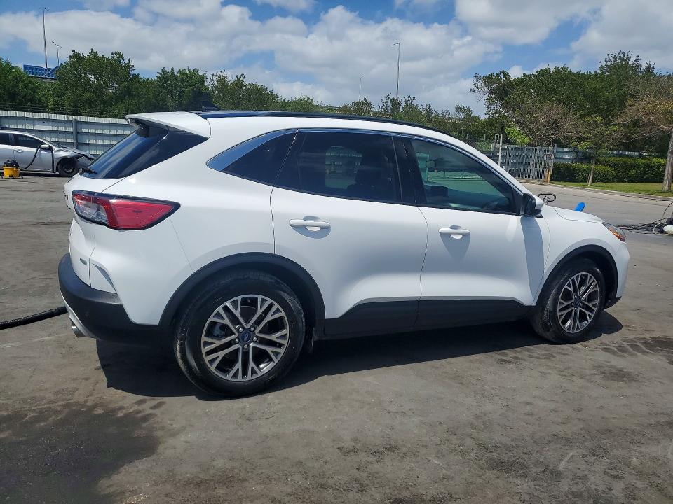 50928546 :رقم المزاد ، 1FMCU0H66LUA35564 vin ، 2020 Ford Escape مزاد بيع