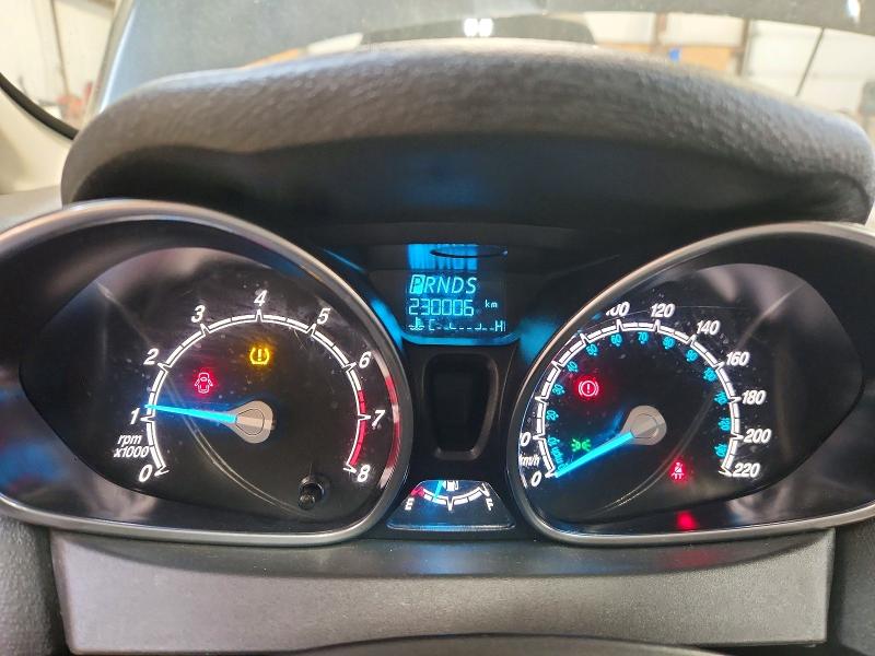 48543526 :رقم المزاد ، 3FADP4EJ5FM127991 vin ، 2015 Ford Fiesta مزاد بيع