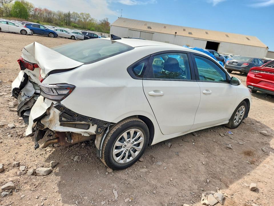 2023 Kia Forte მანქანა იყიდება აუქციონზე, vin: 3KPF24AD2PE685004, აუქციონის ნომერი: 49953816
