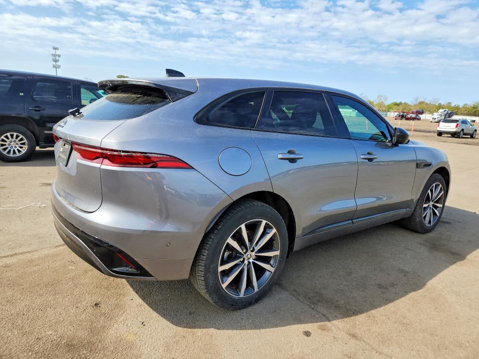 2024 Jaguar F-pace მანქანა იყიდება აუქციონზე, vin: SADCT2EX2RA731658, აუქციონის ნომერი: 50356656
