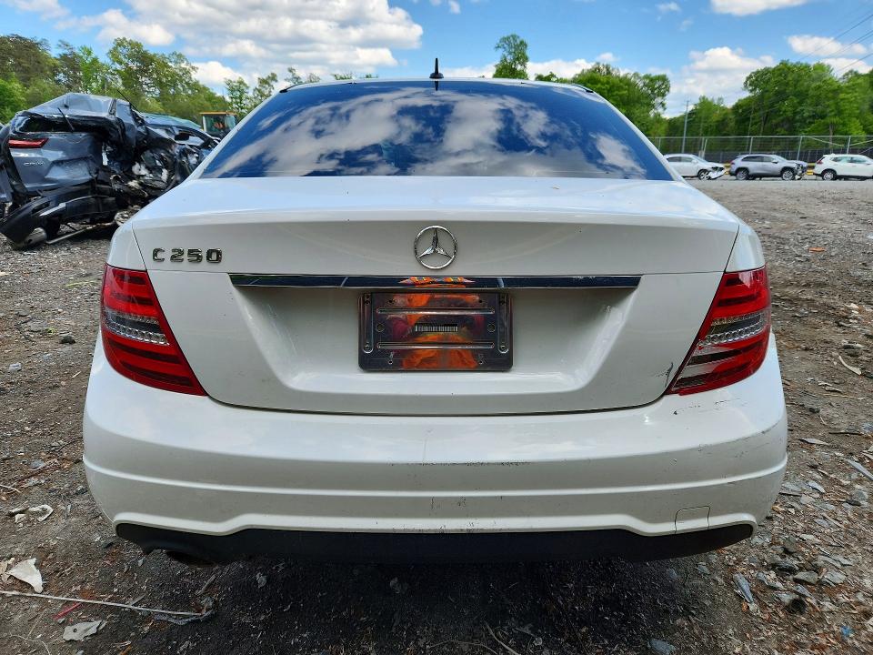 51093436 :رقم المزاد ، WDDGF4HB7DR280825 vin ، 2013 Mercedes-benz C مزاد بيع
